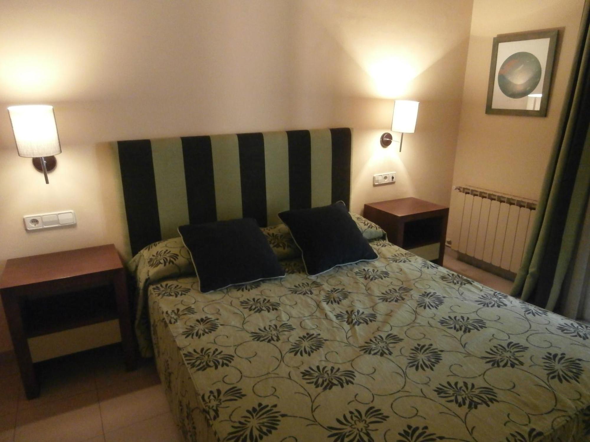 Sant Jordi Girona 97 Apartment *